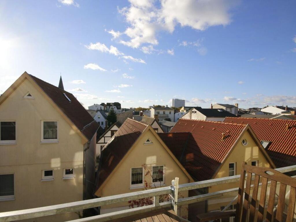 On The Old River Modern Retreat *